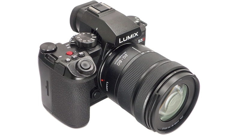 Panasonic Lumix S5 II: nová fáze