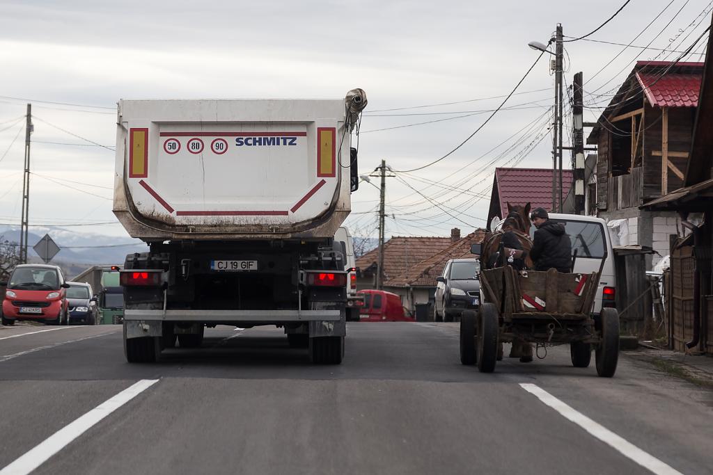 Rumunsko - dva náklaďáky