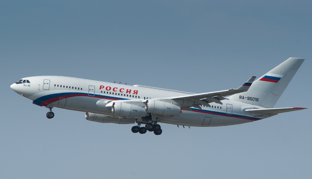 Russia State Transport Company - Il-96-300 (RA-96016)