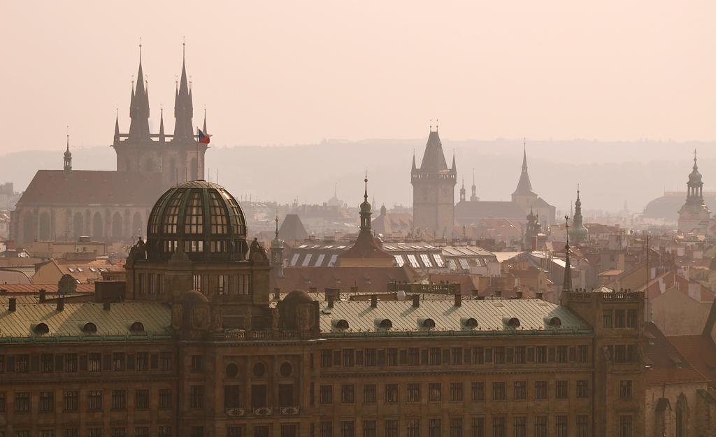 Praha v 'jarním oparu'