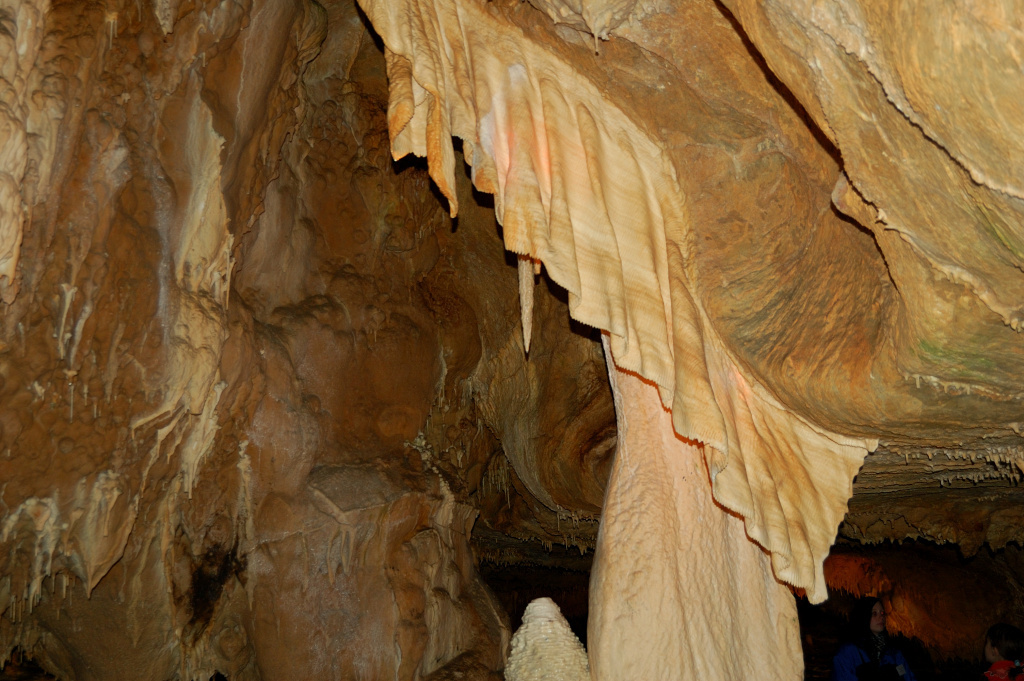 Závoj - Javoříčské jeskyně