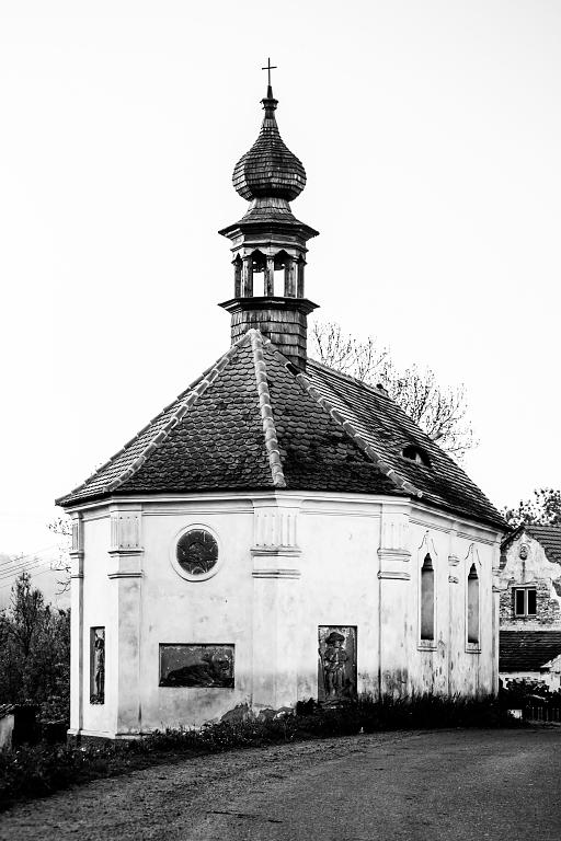 Kaple sv. Jana a Petra Oploty