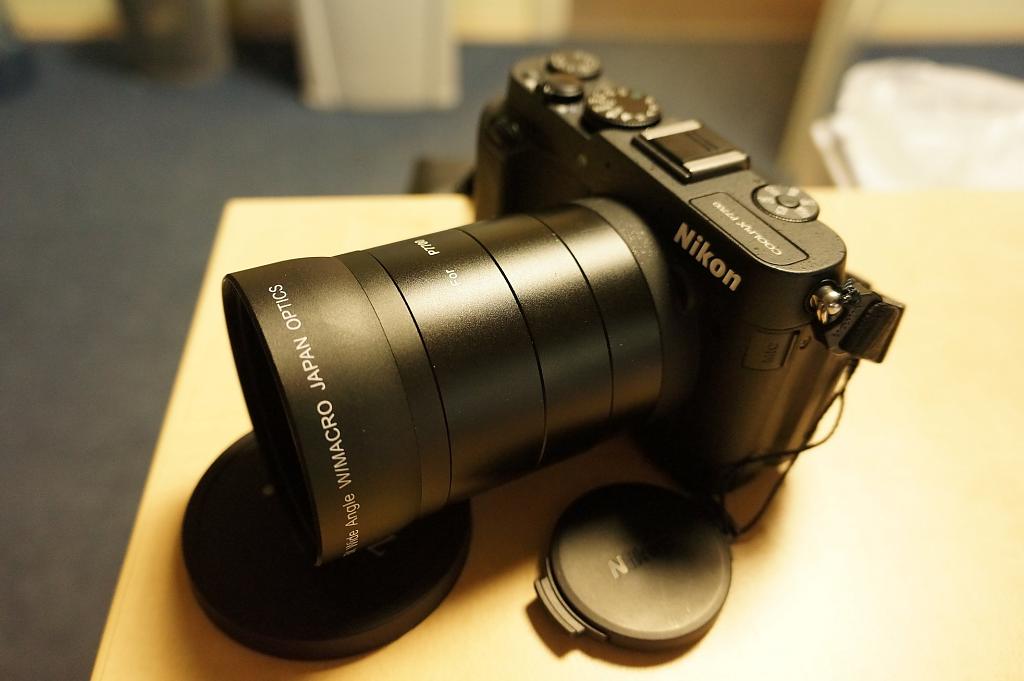 Sony NEX-5N - Nikon P7700 s wideangle a makro predsadkou