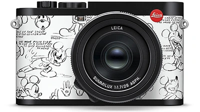 Leica Q2 Disney ke 100. výročí animovaných filmů Walta Disneyho