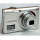Nikon Coolpix S3000: kapesní trpaslík