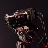 8K hybridní fotoaparát Sharpu je hotov a levnější