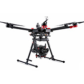 DJI a Hasselblad uvádí dron A5D-M600, středoformát do vzduchu