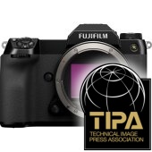 Dvě ocenění TIPA 2021 pro Fujifilm, Tamron i LG 