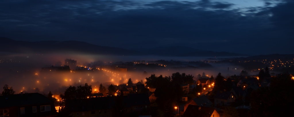 Noční mlha nad Libercem