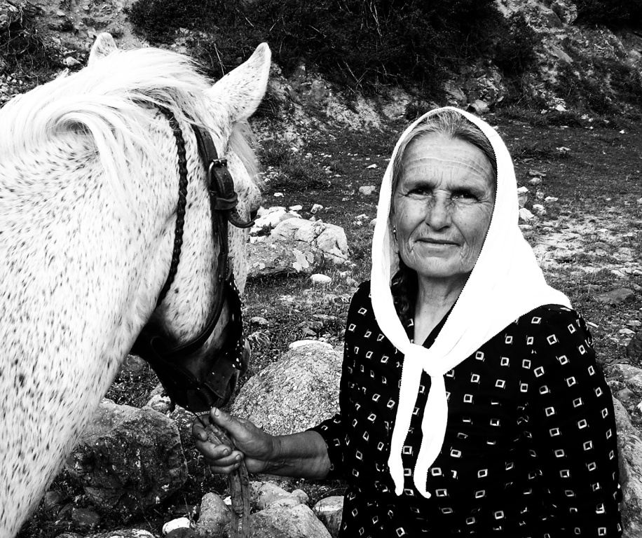 lidé v Albánii