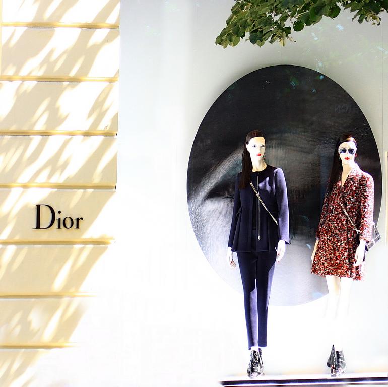 Dior,Pařížská.