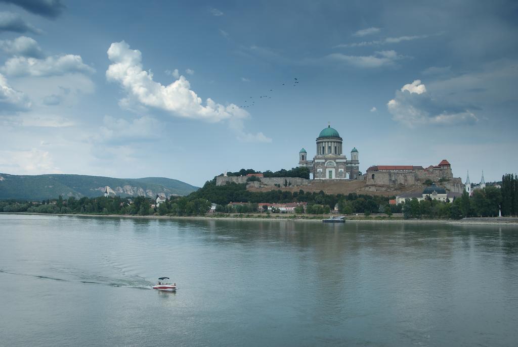 Katedrála nad Dunajem