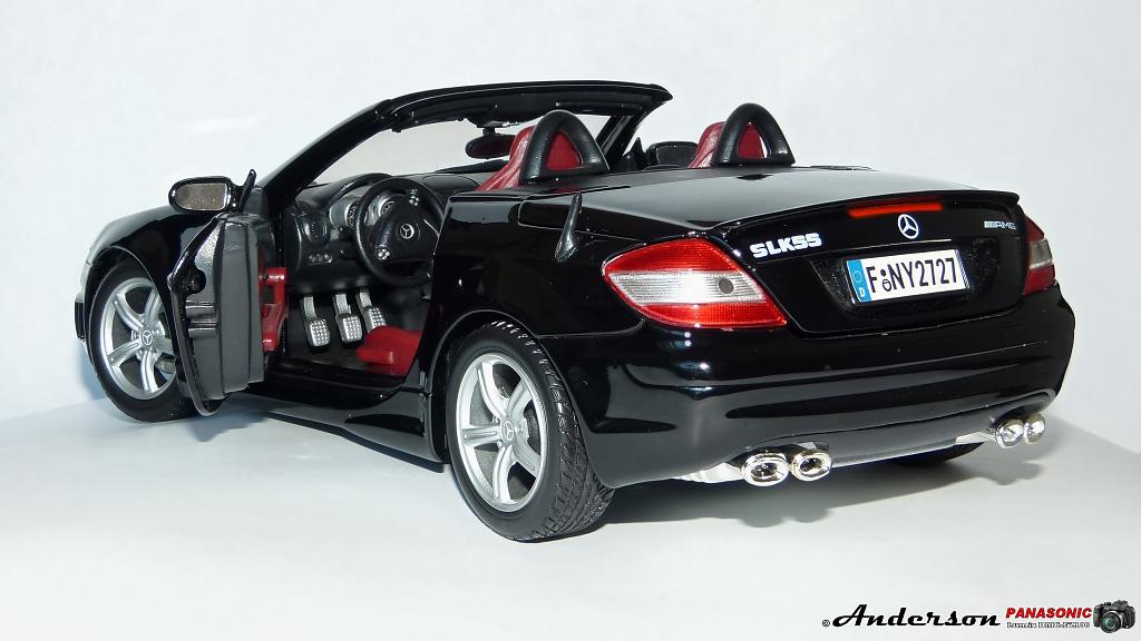 Model auta Mercedes AMG SLK55