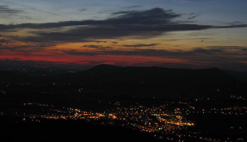 Pohled před svítáním z Javorníku