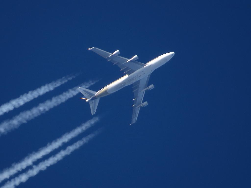 Boeing 747-412 F