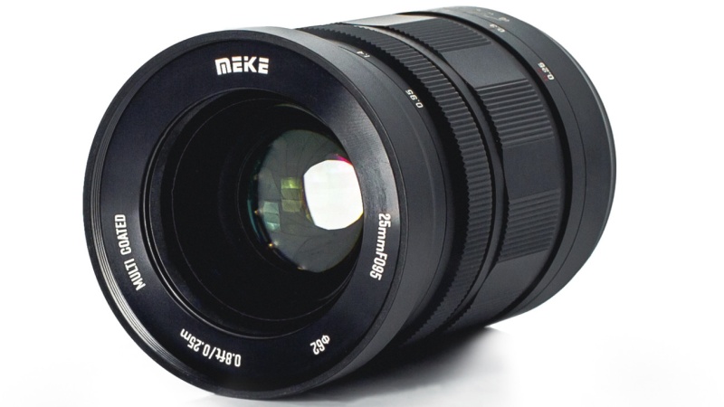 Meike uvedlo extrémně světelný APS-C objektiv 25mm F0.95