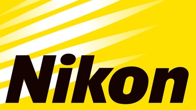 Nikon je v zisku, drží ho především fotografická divize