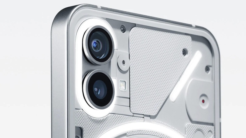 Nothing Phone (1) přináší netradiční design a 50MPx fotoaparát