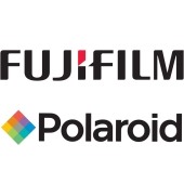 Polaroid chce žalovat Fujifilm kvůli čtvercovému formátu instantních fotek