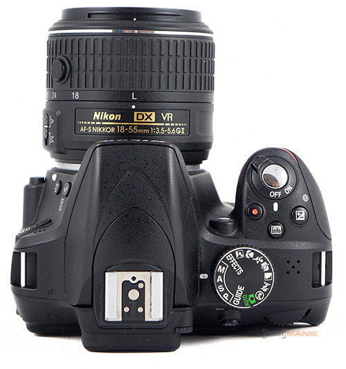 Nikon D3300 horní strana
