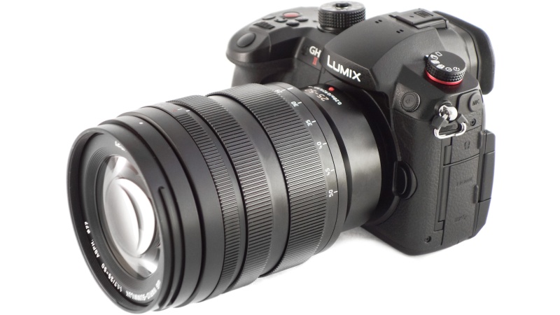 Panasonic Lumix GH5 II: nejen pro vloggery