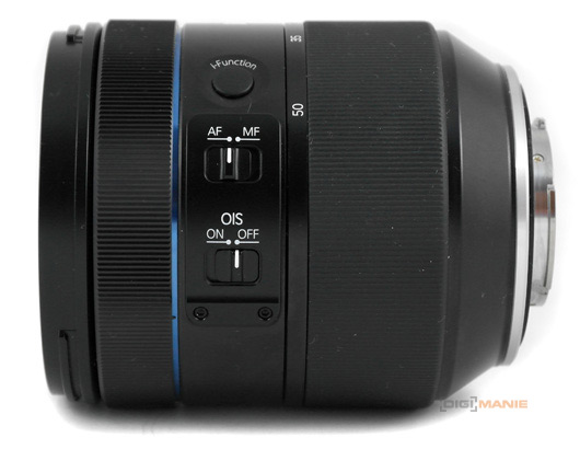 Samsung 16-50mm F2.0-2.8 S ED OIS boční pohled
