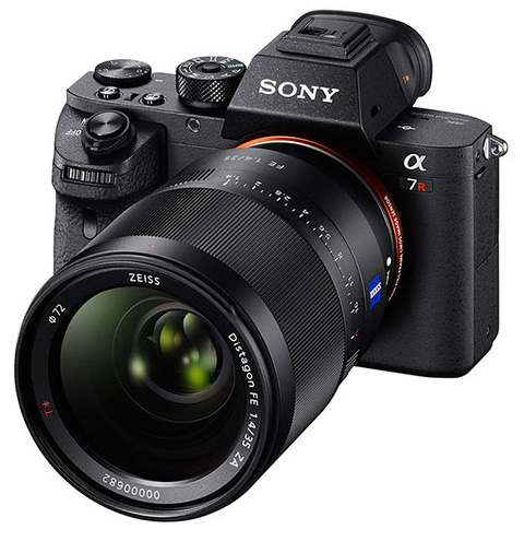 Sony A7R II s 35mm objektivem